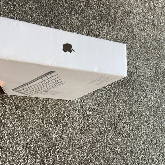 APPLE IPAD KEYBOARD DOCK MC533LL/B - Picture 5 of 6